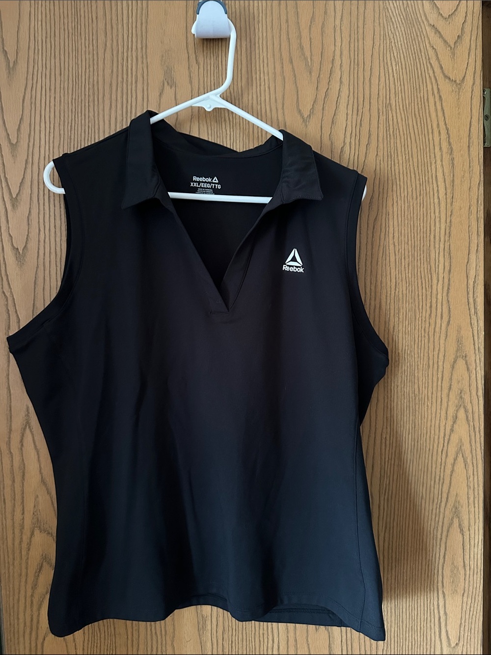 Reebok Black Sleeveless Collared Tank Top